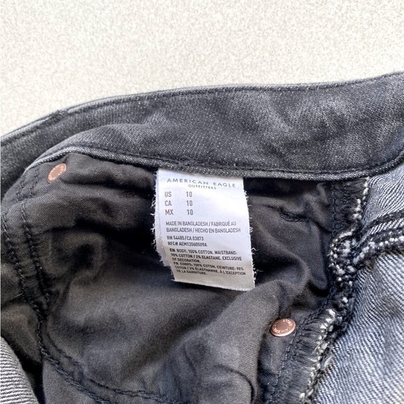 American eagle curvy mom shorts - Picture 3 of 4